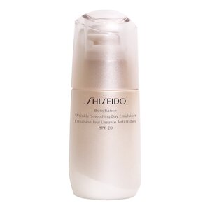 SHISEIDO - Benefiance Wrinkle Smoothing Day Emulsion SPF 20 - Hydratační denní emulze